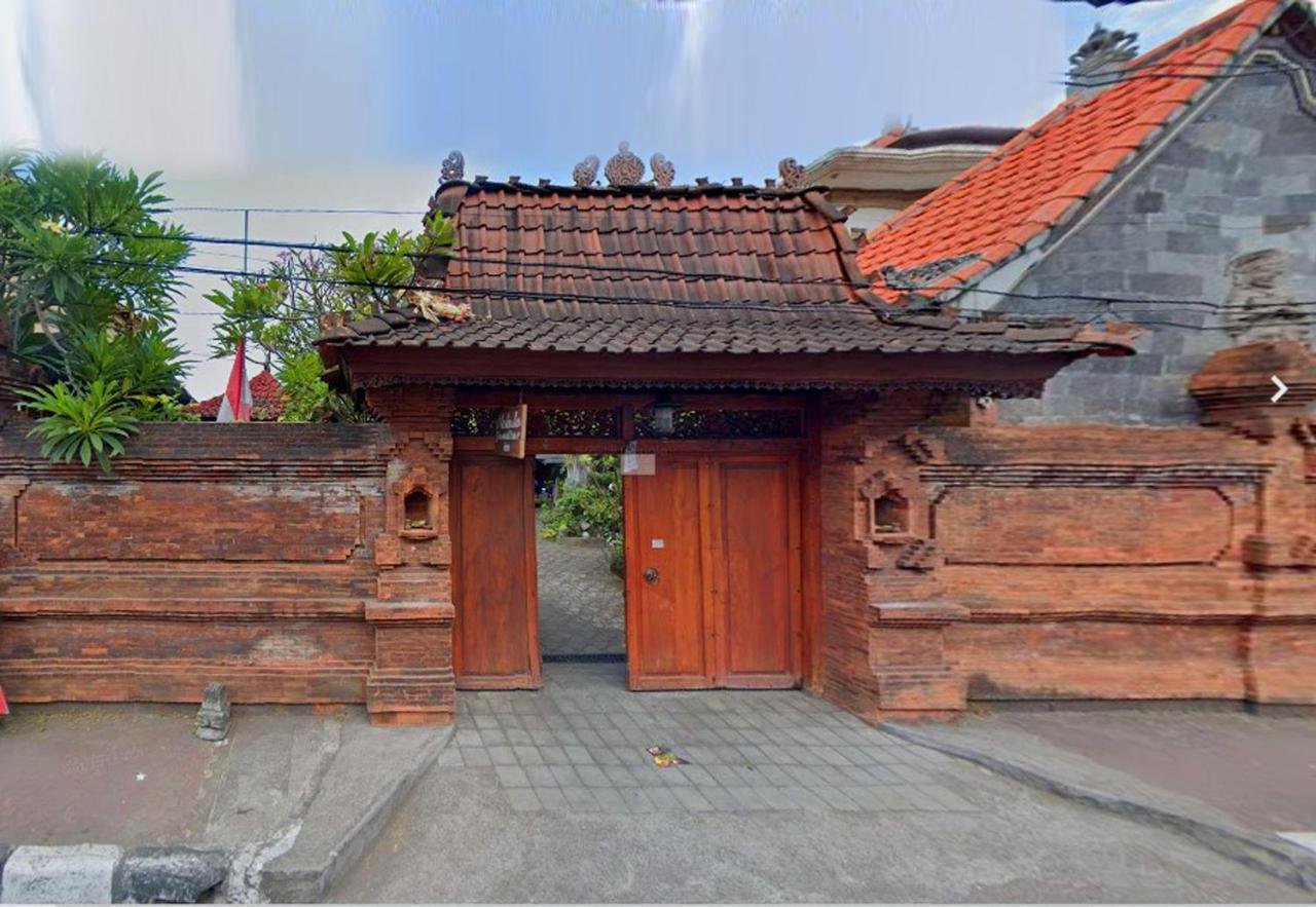 Nakula Familiar Inn Dempassar Exterior foto