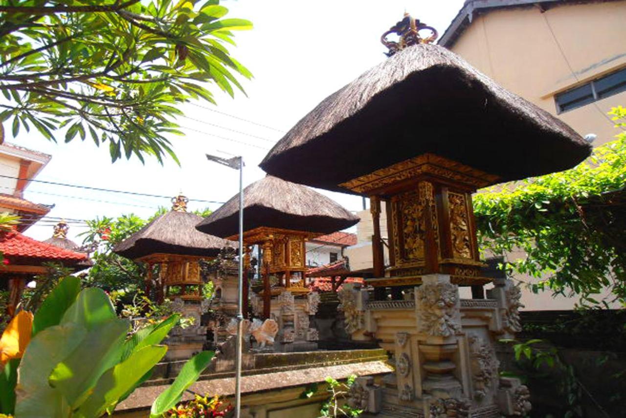 Nakula Familiar Inn Dempassar Exterior foto