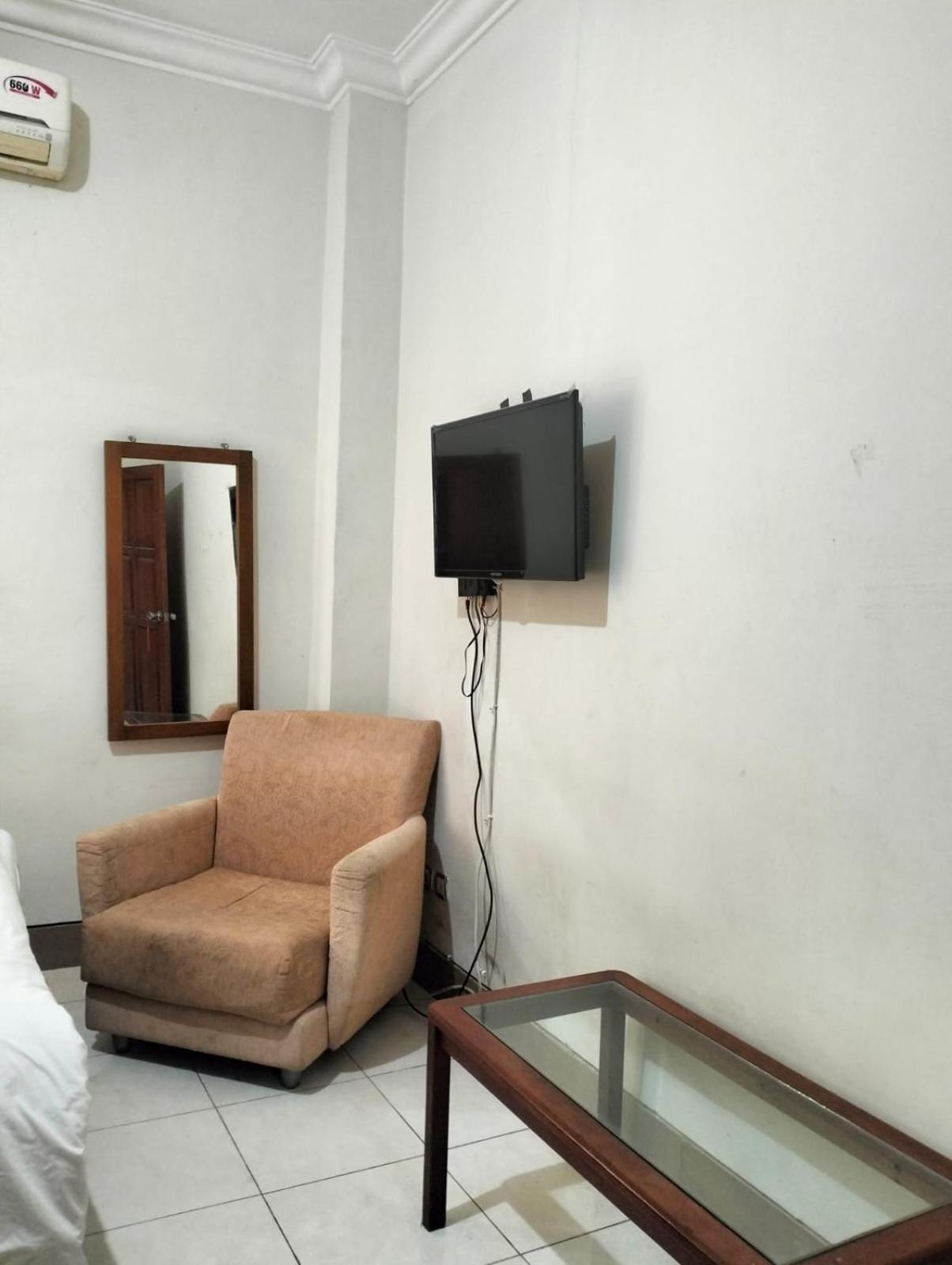 Nakula Familiar Inn Dempassar Exterior foto
